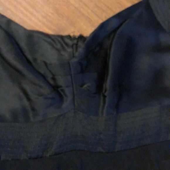 Black tiered Laundry size 4 cocktail dress. - Picture 5 of 6